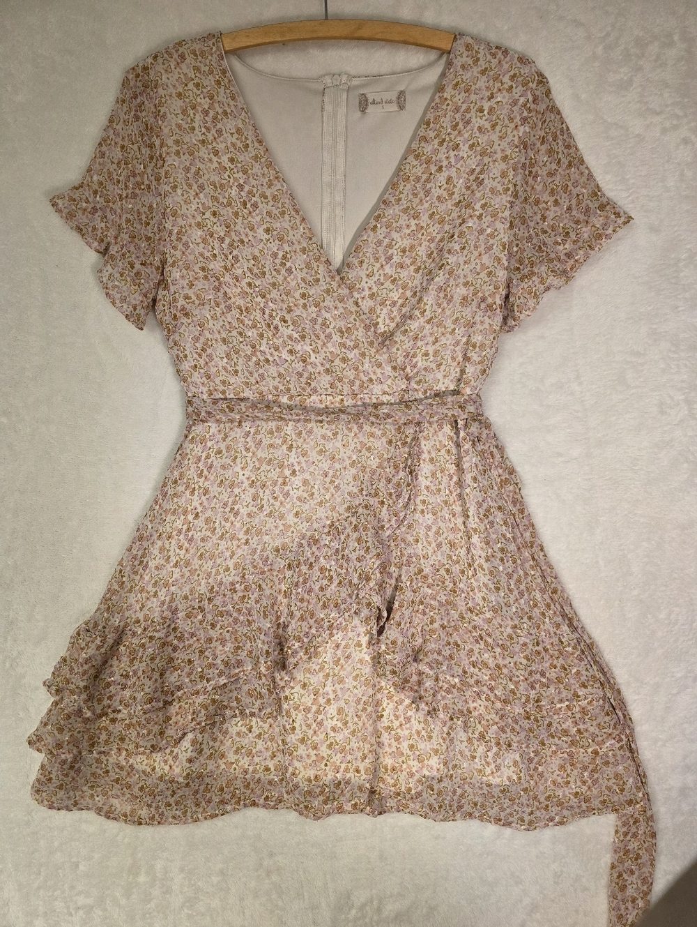 Cream And Light Pink Ruffle Hem Floral Wrap Mini Dress. Altar'd State Size Small